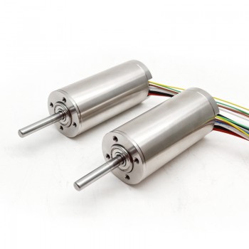 Pack de 2 Motores Eléctrico Micro DC Sin Núcleo Sin Escobillas 24V/48V 30×67mm 10–20kg·cm