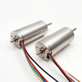 Pack de 2 Motores Eléctrico Micro DC Sin Núcleo Sin Escobillas 24V/48V 30×67mm 10–20kg·cm